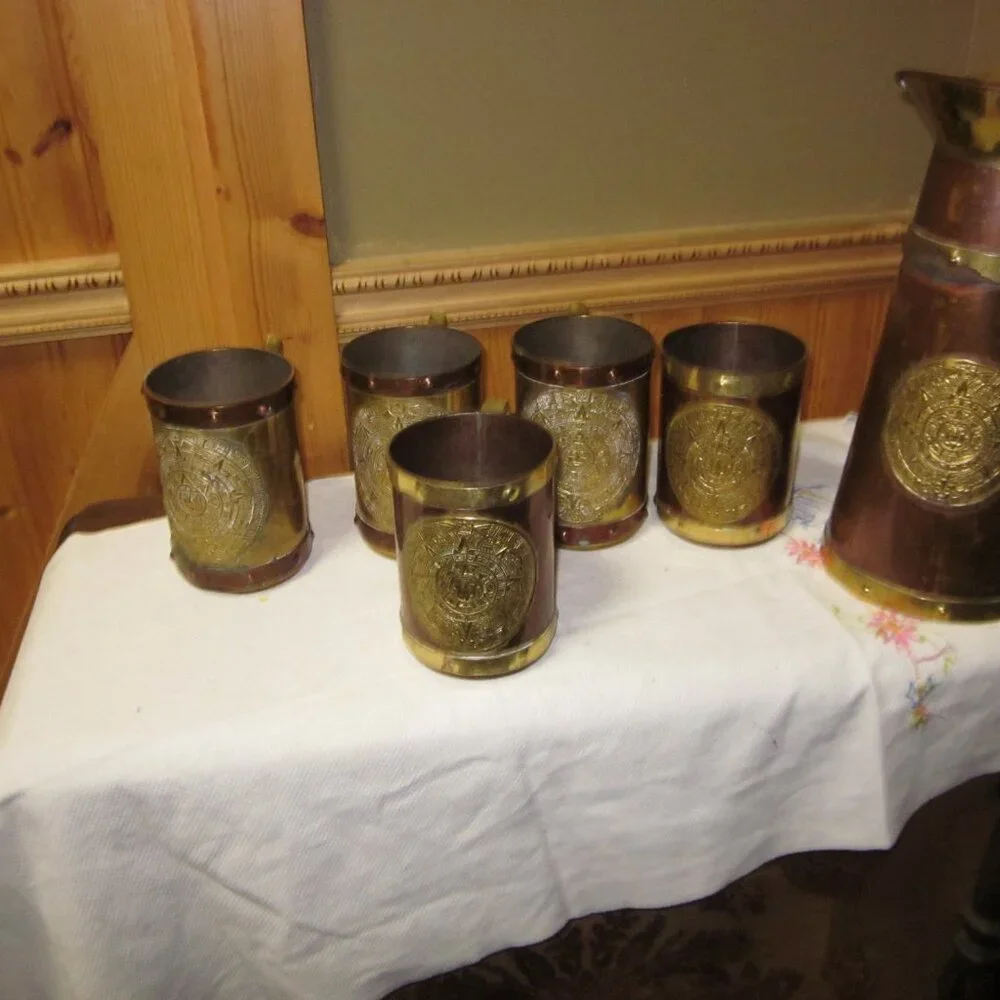 Vtg Mexican copper brass pitcher and mugs Myan Aztec calendar 5 mug pitcher 11in - Picture 3 of 8